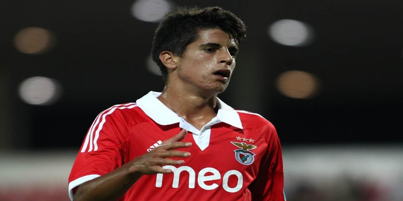 Cancelo trưởng thành từ lò đào tạo trẻ Benfica